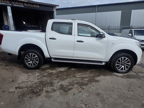 2.3 dCi Visia Pickup Double Cab 4dr Diesel Manual 4WD Euro 6 (s/s) (163 ps)