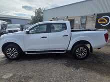 Nissan Navara 2.3 dCi Visia Pickup Double Cab 4dr Diesel Manual 4WD Euro 6 (s/s) (163 ps) 