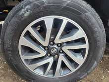 Nissan Navara 2.3 dCi Visia Pickup Double Cab 4dr Diesel Manual 4WD Euro 6 (s/s) (163 ps) 