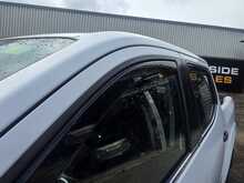 Nissan Navara 2.3 dCi Visia Pickup Double Cab 4dr Diesel Manual 4WD Euro 6 (s/s) (163 ps) 