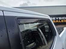 Nissan Navara 2.3 dCi Visia Pickup Double Cab 4dr Diesel Manual 4WD Euro 6 (s/s) (163 ps) 
