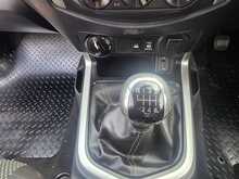 Nissan Navara 2.3 dCi Visia Pickup Double Cab 4dr Diesel Manual 4WD Euro 6 (s/s) (163 ps) 