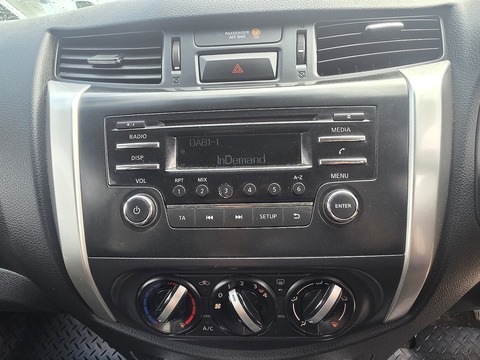 2.3 dCi Visia Pickup Double Cab 4dr Diesel Manual 4WD Euro 6 (s/s) (163 ps)