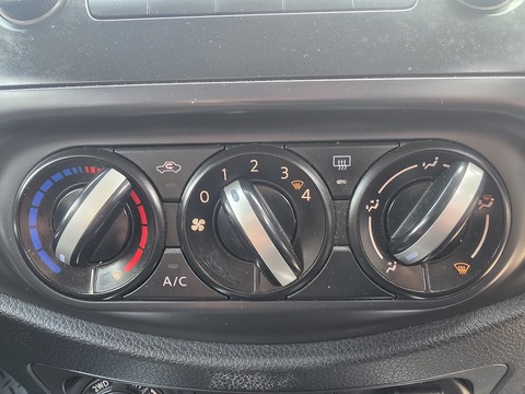 2.3 dCi Visia Pickup Double Cab 4dr Diesel Manual 4WD Euro 6 (s/s) (163 ps)
