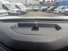 Nissan Navara 2.3 dCi Visia Pickup Double Cab 4dr Diesel Manual 4WD Euro 6 (s/s) (163 ps) 