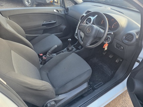 1.3 CDTi ecoFLEX 16v Car Derived Van 3dr Diesel Manual FWD L1 H1 (s/s) (89 g/km, 94 bhp)