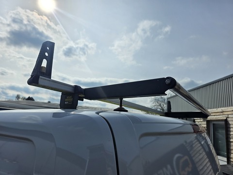 2.2 TDCi 270 ECOnetic Panel Van 5dr Diesel Manual L1 H1 (162 g/km, 98 bhp)