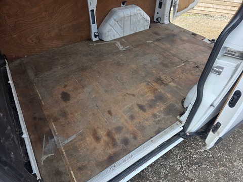 2.2 TDCi 270 ECOnetic Panel Van 5dr Diesel Manual L1 H1 (162 g/km, 98 bhp)