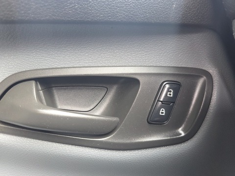 2.2 TDCi 270 ECOnetic Panel Van 5dr Diesel Manual L1 H1 (162 g/km, 98 bhp)