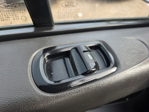 2.2 TDCi 270 ECOnetic Panel Van 5dr Diesel Manual L1 H1 (162 g/km, 98 bhp)