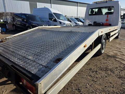  Chassis Cab 2.3 Manual Diesel