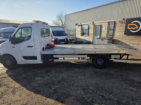  Chassis Cab 2.3 Manual Diesel