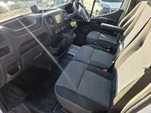 Renault Trucks Master Chassis Cab 2.3 Manual Diesel 