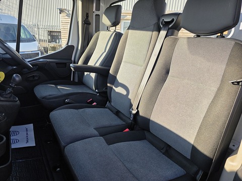  Chassis Cab 2.3 Manual Diesel