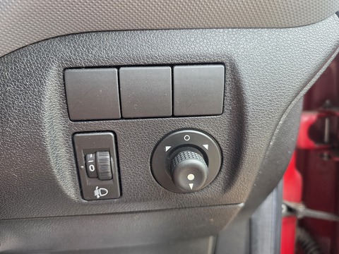 1.6 HDi 625 LX Panel Van 5dr Diesel Manual L1 (153 g/km, 75 bhp)