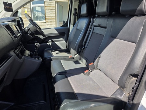 1.6 BlueHDi 1000 Professional Standard Panel Van 6dr Diesel Manual MWB Euro 6 (s/s) (115 ps)