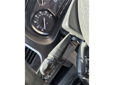 1.6 BlueHDi 1000 Professional Standard Panel Van 6dr Diesel Manual MWB Euro 6 (s/s) (115 ps)