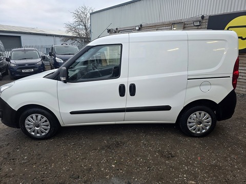 1.3 CDTi 2000 Temperature Controlled 3dr Diesel Manual FWD L1 H1 (133 g/km, 94 bhp)