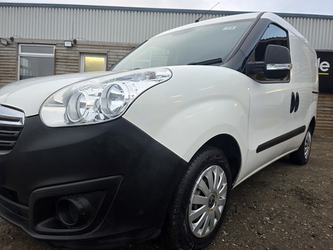 1.3 CDTi 2000 Temperature Controlled 3dr Diesel Manual FWD L1 H1 (133 g/km, 94 bhp)
