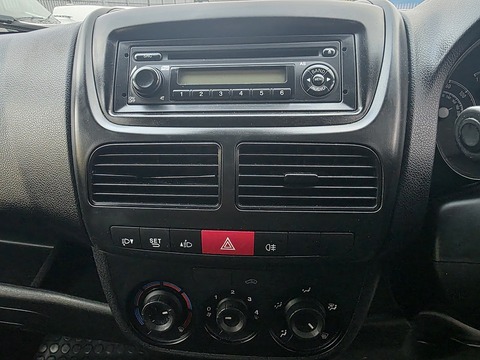 1.3 CDTi 2000 Temperature Controlled 3dr Diesel Manual FWD L1 H1 (133 g/km, 94 bhp)