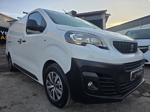 2.0 BlueHDi 1400 Professional Long Panel Van 6dr Diesel Manual LWB Euro 6 (s/s) (120 ps)