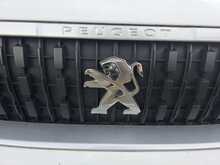 Peugeot Expert 2.0 BlueHDi 1400 Professional Long Panel Van 6dr Diesel Manual LWB Euro 6 (s/s) (120 ps) 