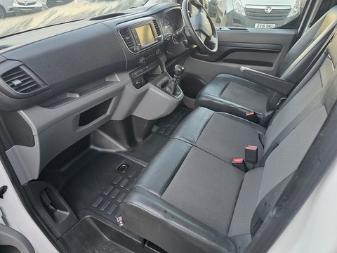 2.0 BlueHDi 1400 Professional Long Panel Van 6dr Diesel Manual LWB Euro 6 (s/s) (120 ps)
