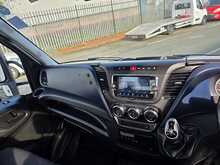Iveco Daily 3.0D HPI 18V Business 70C 3450 Chassis Cab 2dr Diesel HiMatic MWB Euro 6 (DRW) (180 ps) 