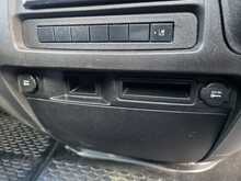 Iveco Daily 3.0D HPI 18V Business 70C 3450 Chassis Cab 2dr Diesel HiMatic MWB Euro 6 (DRW) (180 ps) 