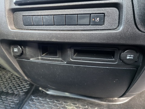 3.0D HPI 18V Business 70C 3450 Chassis Cab 2dr Diesel HiMatic MWB Euro 6 (DRW) (180 ps)