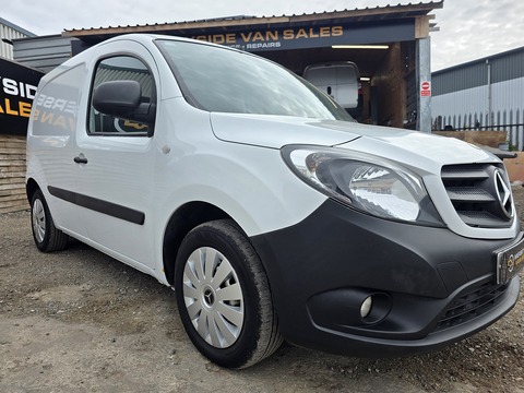 1.5 109 CDI Pure Panel Van 5dr Diesel Manual L2 Euro 6 (94 ps)