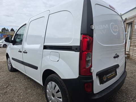 1.5 109 CDI Pure Panel Van 5dr Diesel Manual L2 Euro 6 (94 ps)