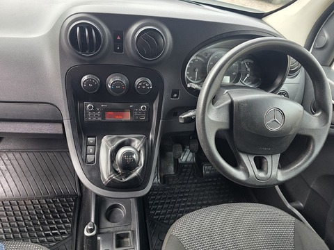 1.5 109 CDI Pure Panel Van 5dr Diesel Manual L2 Euro 6 (94 ps)
