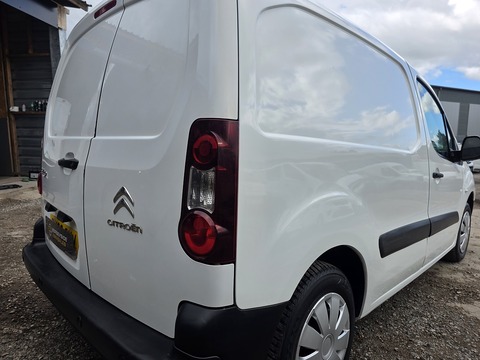 1.6 BlueHDi 625 Enterprise Panel Van 5dr Diesel Manual L1 (112 g/km, 75 bhp)