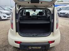 Kia Soul 1.6 Shaker SUV 5dr Petrol Manual Euro 4 (124 bhp) 