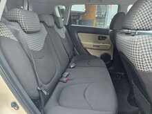 Kia Soul 1.6 Shaker SUV 5dr Petrol Manual Euro 4 (124 bhp) 