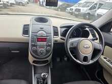 Kia Soul 1.6 Shaker SUV 5dr Petrol Manual Euro 4 (124 bhp) 