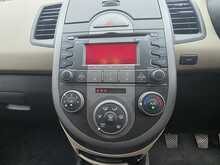 Kia Soul 1.6 Shaker SUV 5dr Petrol Manual Euro 4 (124 bhp) 