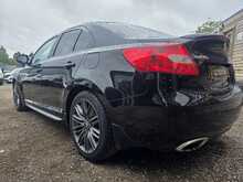 Suzuki Kizashi 2.4 16V Sport Saloon 4dr Petrol CVT 4WD Euro 5 (178 ps) 