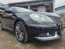 Suzuki Kizashi 2.4 16V Sport Saloon 4dr Petrol CVT 4WD Euro 5 (178 ps) 
