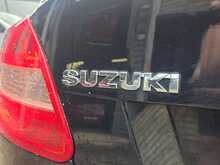 Suzuki Kizashi 2.4 16V Sport Saloon 4dr Petrol CVT 4WD Euro 5 (178 ps) 