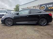 Suzuki Kizashi 2.4 16V Sport Saloon 4dr Petrol CVT 4WD Euro 5 (178 ps) 