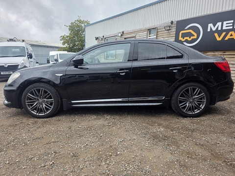 2.4 16V Sport Saloon 4dr Petrol CVT 4WD Euro 5 (178 ps)