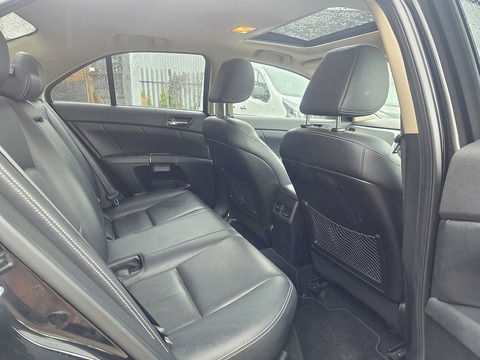 2.4 16V Sport Saloon 4dr Petrol CVT 4WD Euro 5 (178 ps)