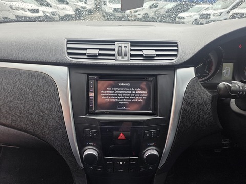 2.4 16V Sport Saloon 4dr Petrol CVT 4WD Euro 5 (178 ps)