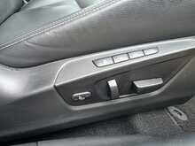 Suzuki Kizashi 2.4 16V Sport Saloon 4dr Petrol CVT 4WD Euro 5 (178 ps) 