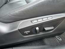 Suzuki Kizashi 2.4 16V Sport Saloon 4dr Petrol CVT 4WD Euro 5 (178 ps) 