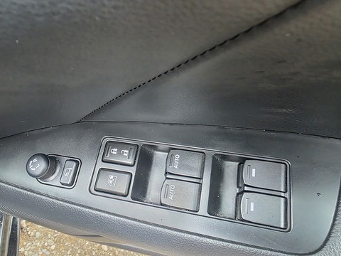 2.4 16V Sport Saloon 4dr Petrol CVT 4WD Euro 5 (178 ps)