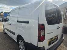 Peugeot Partner 1.6 BlueHDi 744 S Combi Van 6dr Diesel Manual L2 (113 g/km, 97.64 bhp) 