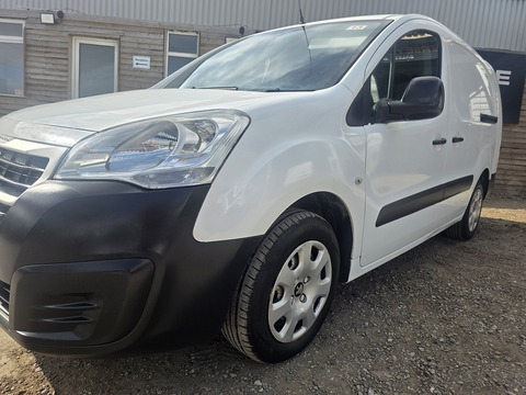 1.6 BlueHDi 744 S Combi Van 6dr Diesel Manual L2 (113 g/km, 97.64 bhp)